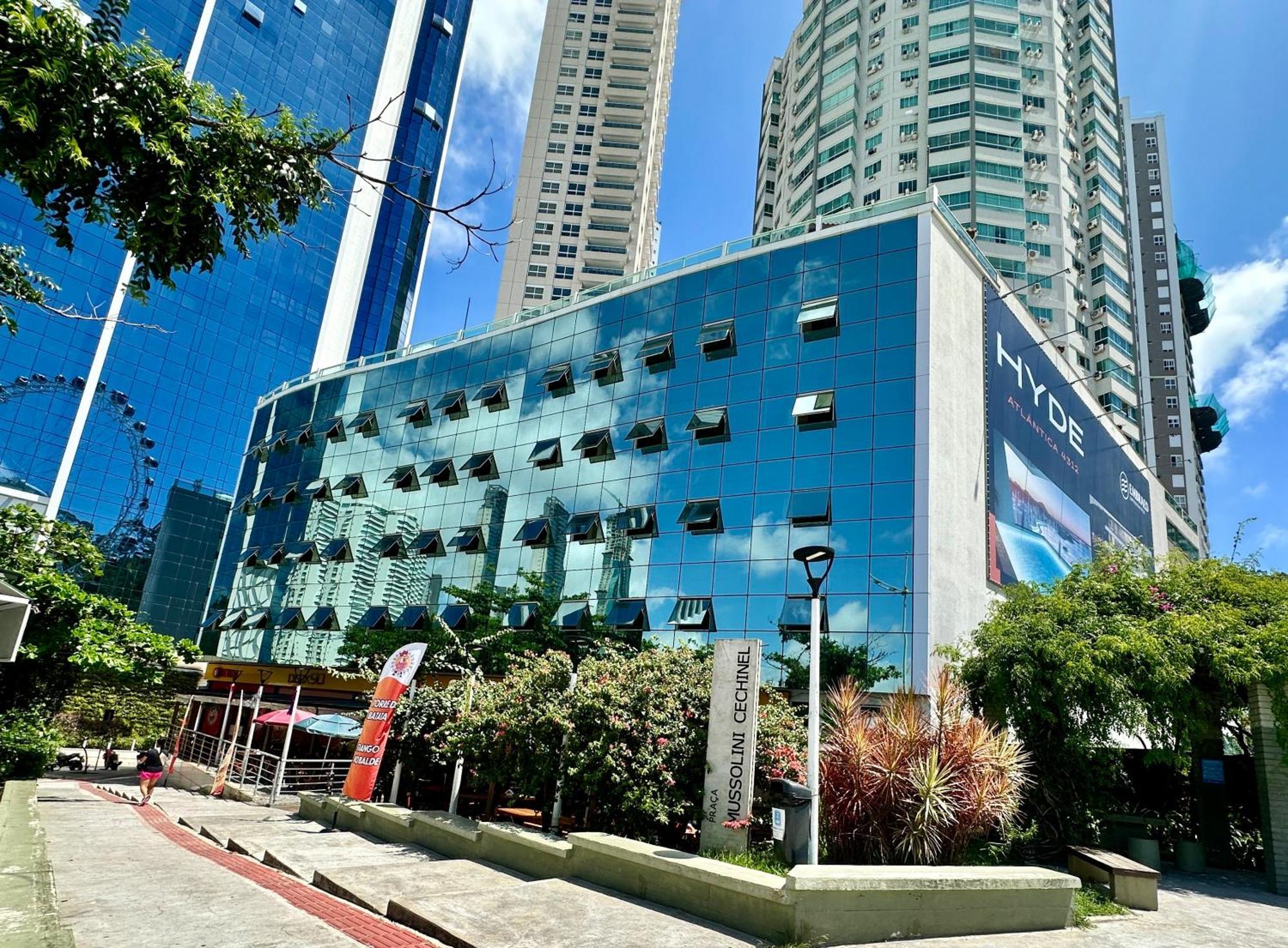 Studio Pe Na Areia Balneário Camboriú エクステリア 写真